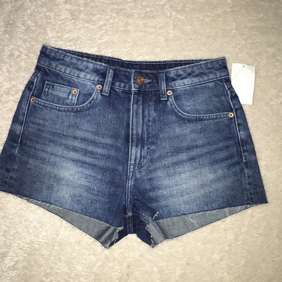 High waisted Denim Shorts. - Picture 1 of 5